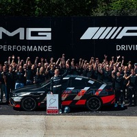 メルセデスAMG『CLA 45』新型、ニュルでセグメント最速タイムを記録…3モーターで680馬力