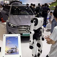 中国ヒト型ロボットの躍進に自動車アフターマーケットの課題解決のヒントを探る…【2026世界ロボット大会】現地取材レポート