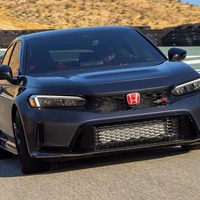 ホンダ『シビック タイプR』改良新型は表情変化、足回りも再チューン…米国先行発表