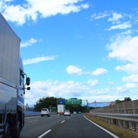 “あおり”運転を全国一斉取締り！…愛知では「危険運転」を空から監視