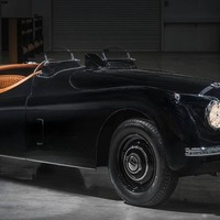 延べ2700時間、11ヶ月に及ぶフルレストアを経てオーナーの元に…1954年製 Jaguar XK120