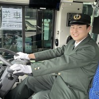 19歳の路線バス運転手が京都市に誕生---免許の取得条件が緩和 画像