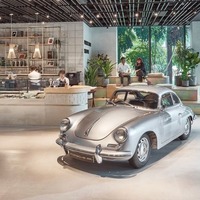 シンガポールに、ポルシェスタジオの最新施設が開業…スポーツカーの魅力を倍増させる展示めざす
