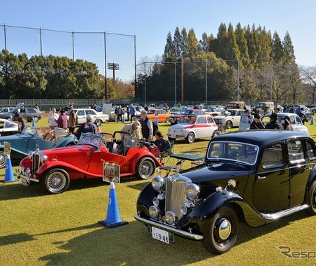 天然芝生の野球場に名車が集合…クラシックカーフェスティバル2024 in 北本総合公園 画像