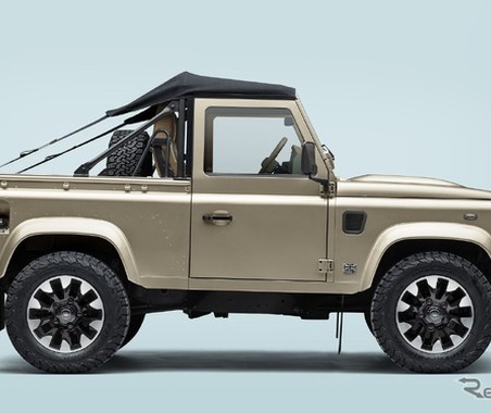 旧型『ディフェンダー』、伝説のV8ソフトトップが復活…フルレストア&カスタムで約3700万円 画像