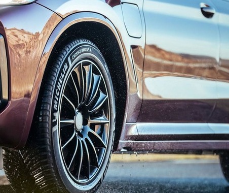 スポーツカー向け初のオールシーズンタイヤ、ミシュラン「クロスクライメート3 Sport」登場 画像