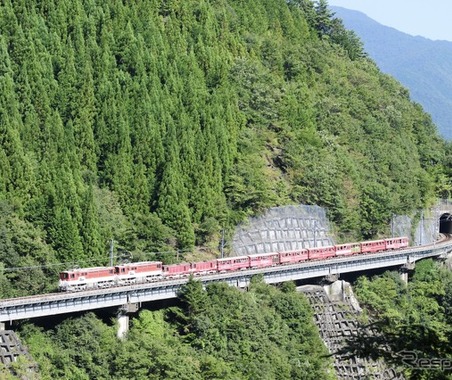 日本一の急勾配、大井川鉄道の90パーミルを歩く　アプト式35周年でツアー企画 画像