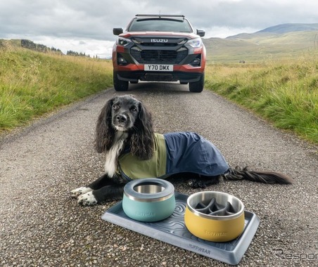 いすゞ『D-Max』で愛犬とアウトドアを楽しむ、公式アクセサリー英国発表…「Ruffwear」とコラボ 画像