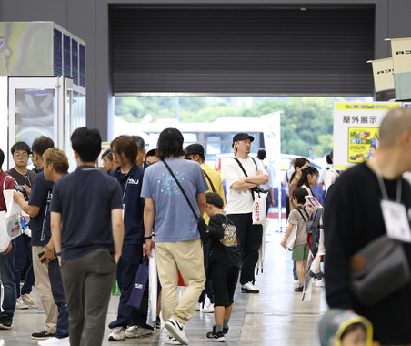 オートアフターマーケット九州が開幕…自動車アフターマーケットの将来を見据える 画像