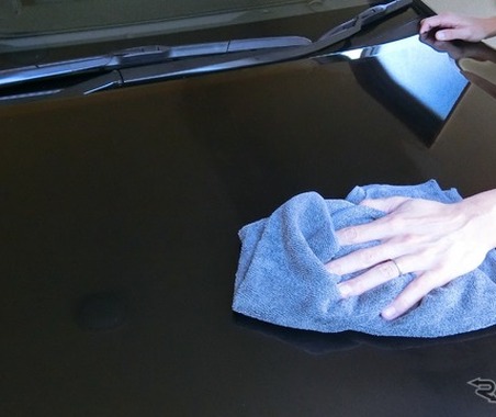 水アカ＆ウォータースポット対策！ 純水洗車とケミカル選びで愛車の艶を守る～Weeklyメンテナンス～ 画像