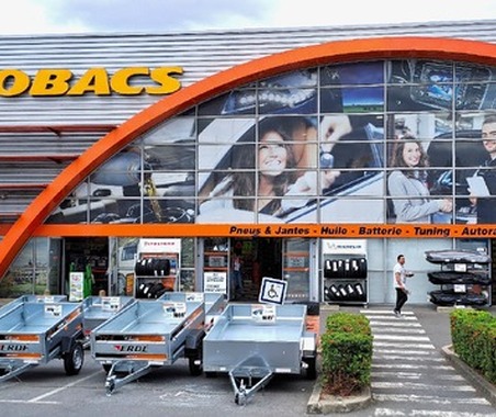 オートバックスフランス、自動発注AI「α-発注」導入…1店舗年間約3万件の発注作業を効率化 画像