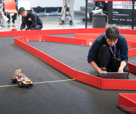 トヨタ・マツダ・SUBARUが支援、自動運転ミニカーバトル決勝レース…5万円以内で最速マシン制作 画像