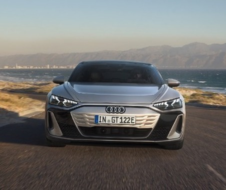 アウディ、欧州「グランドツアー2026」参加者募集…グッドウッド観戦と北イタリアのツーリング体験 画像