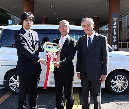 スズキ、静岡県交通安全協会浜松東地区支部に交通安全指導車を寄贈…『ソリオ』ベース 画像