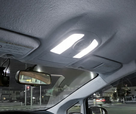 タッチ操作で調光・色味変更可能…『プリウス』30系専用LEDルームランプが登場 画像