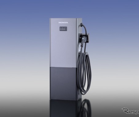 ホンダアクセス、V2H充放電器発表…EVから最大5.9kWを家庭に放電 画像