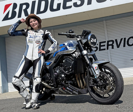 蘇った「CB-F」はサーキットでも楽しいのか？ スペンサー用にカスタム、特別なホンダ『CB1000Fレーサー』をことりちゃんが試す 画像