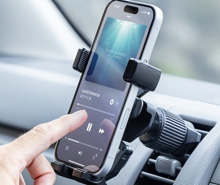 重力式車載スマホホルダー、置くだけで固定できる…サンワサプライが発売 画像