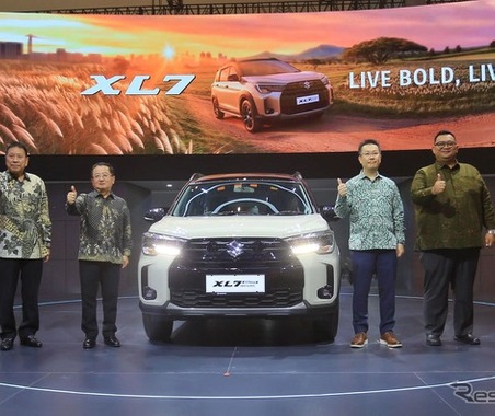 スズキの3列7人乗りSUV『XL7』、改良新型をインドネシアで発売…表情一新 画像