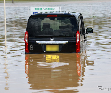 千葉豪雨、なぜ被害拡大？　道路冠水などで多数の車が水没・被災…放置車が大量発生した「雨の降り方」 画像