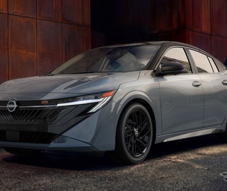 日産のセダン『セントラ』に2027年型、CVT改良と「ミッドナイト・エディション」追加…米国発売 画像
