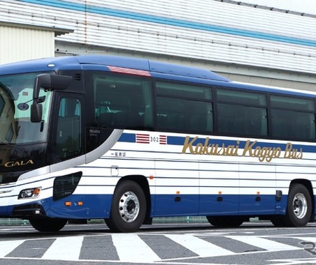 いすゞの大型観光バス『ガーラ』改良新型、市販第1号車を国際興業が導入 画像
