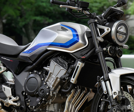 復活のホンダ『CB400スーパーフォア』販売快調、約2週間で2700台を受注…一番人気カラーは「ウルフシルバー」 画像