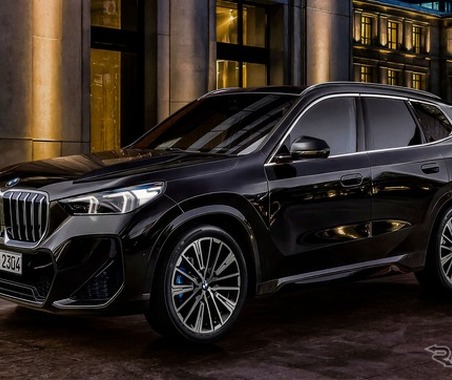 BMW『X1』に「ラグジュアリー・エディション」、20インチホイールにMスポーツブレーキ…550台限定で679万円から 画像