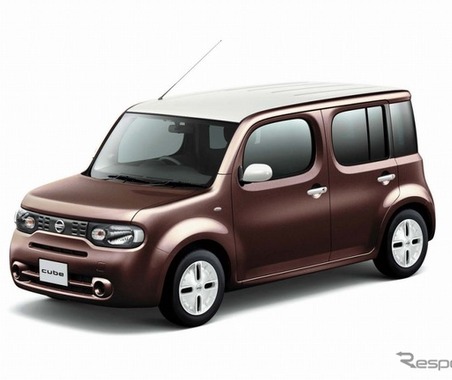 日産 キューブ、最廉価モデルに本革巻きステアリングを標準装備 画像