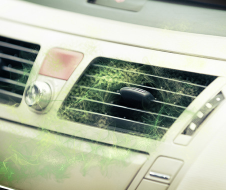 車のエアコンから「イヤな臭い」がしたときの対処法！…フィルター交換、エバポレーター洗浄 画像