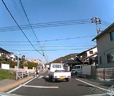 信号機のない横断歩道、歩行者がいるのに9割以上のクルマが止まらない…JAF調べ 画像