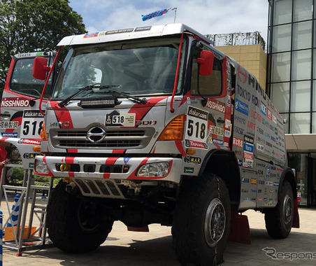 【東京モーターフェス16】日野、ダカールラリー参戦車などを出展 画像