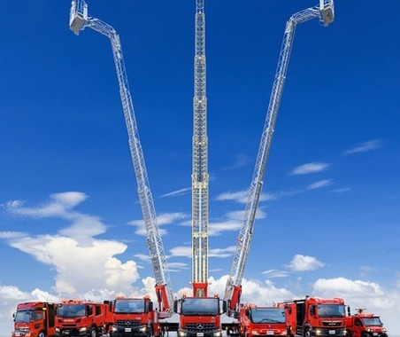 圧巻の見応えで映える「消防車」など、モリタの働くクルマが満載…全国カレンダー展で入選 画像