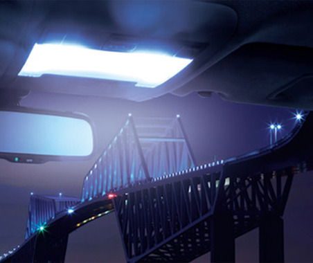 青から白へ自動切替、ウェルカムアクション搭載「LEDルームランプ」…PIAA 画像