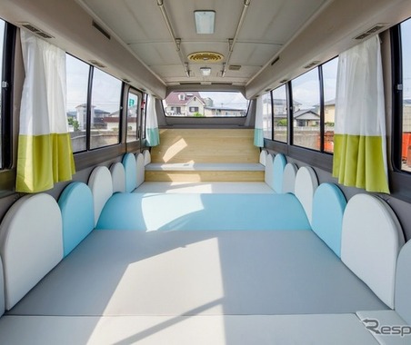 移動型託児バス「キャンバス」11月より運用開始…中古車両をキッズルームに改造 画像