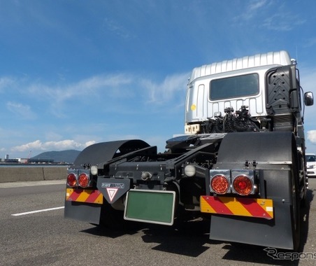 途中でトレーラー交換「中継輸送」が本格始動…トラック物流2024年問題 画像