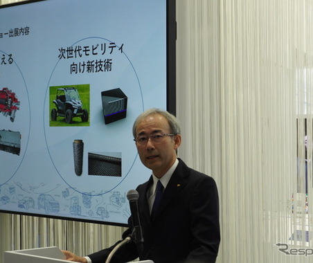 豊田自動織機 伊藤社長「急拡大するバッテリーEVへの製品開発力を高める」…ジャパンモビリティショー2023 画像