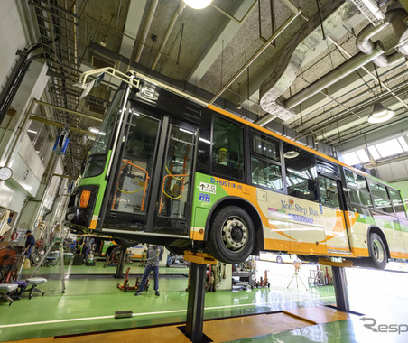 バス整備工場を見学!! 都営バス100周年×はとバス75周年記念【夏休み】 画像