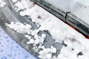 ソニー損保、車両の“ひょう”被害防止へ　アラートサービス開始 画像