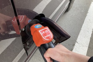 ガソリンの新たな支援制度開始、最終的に最大10円「定額」補助［新聞ウォッチ］ 画像
