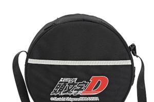 『頭文字D』がモチーフ、折りたたみスツール用多機能ケース予約開始 画像