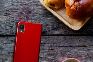 「ソウルレッド」も完全再現！　クルマ用塗料を使ったマツダ公式『ロードスター』スマホケース 画像