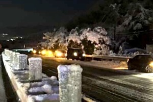 長時間立ち往生！ 高速道路の渋滞での安全な過ごし方…事前対策も 画像