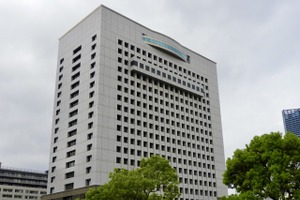 神奈川県警本部長が謝罪、虚偽の速度違反2700件取り消し、反則金3500万円返還へ［新聞ウォッチ］ 画像