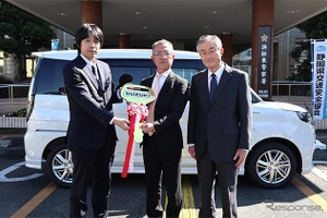 スズキ、静岡県交通安全協会浜松東地区支部に交通安全指導車を寄贈…『ソリオ』ベース 画像