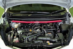 マイチェン後『アクア』のボディを補強、タナベ「ストラットタワーバー・プラス」と「アンダーブレース」を発売 画像