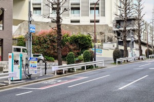 公道にEV急速充電ステーション、品川区上大崎に開設…東京都とe-Mobility Power 画像