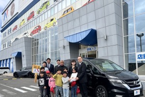 ネクステージ、FC刈谷の児童クラブに日産セレナ寄贈…子どもの送迎環境を改善 画像