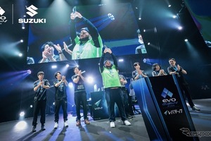 スズキ、格闘ゲーム世界大会「Evo」に協賛　日米仏3大会でコラボバイクも展示 画像