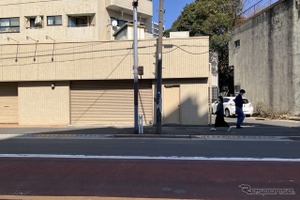 ガードレールが変！ み、短っっ…東京墨田区 画像